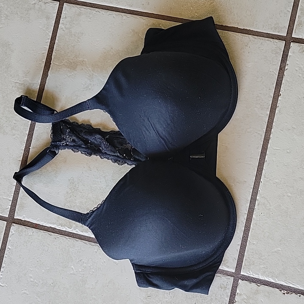 Black lace victorias secret bra
